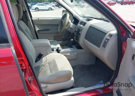 2008 Ford Escape Xlt from USA, damaged, VIN 1FMCU03Z68KA86633